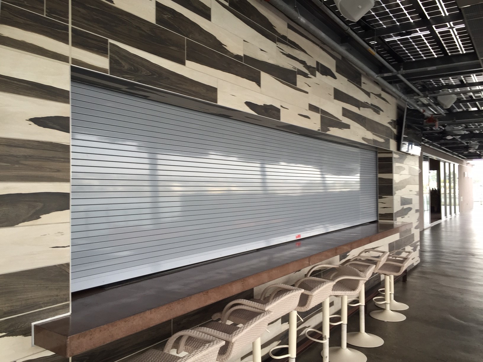 Wall mounted kitchen counter
